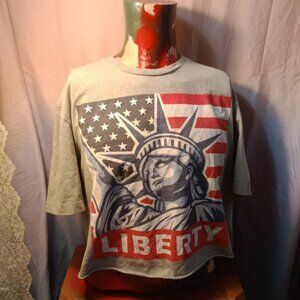 Cropped Fourcast “Liberty” Graphic Tee | Size 2XL | Statue of Liberty USA Top